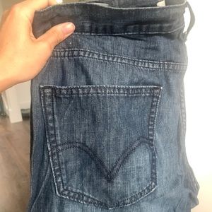 Levi’s relaxed and straight